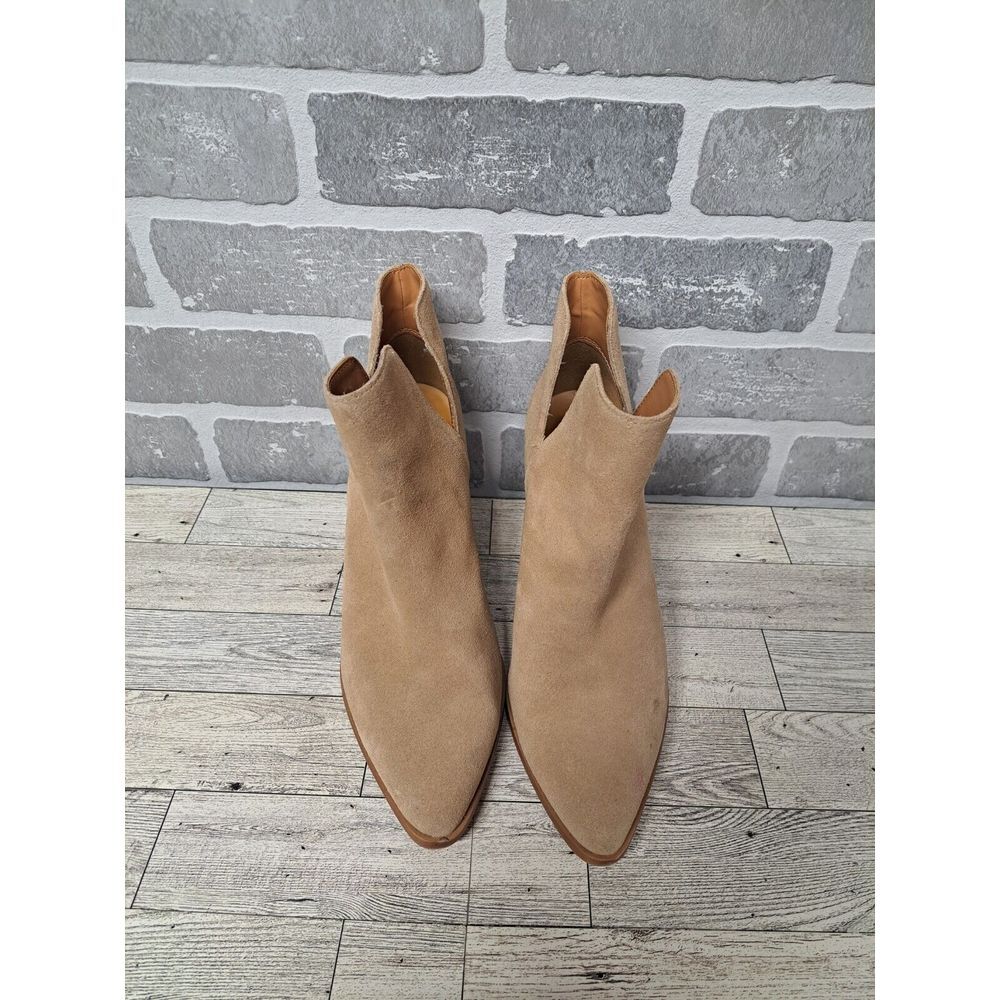 Lisa Vicky Tan Suede Slip On Western Ankle Heeled Boots Womens Size 9M Nordstrom